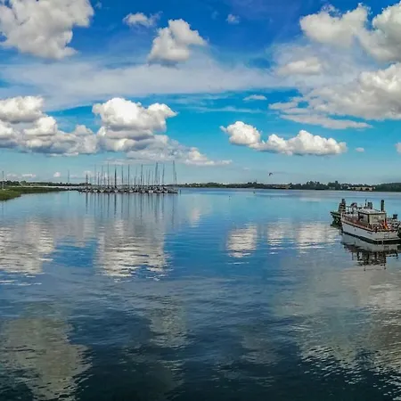 Below Deck Comfortable * Lindau (Schleswig-Flensburg)